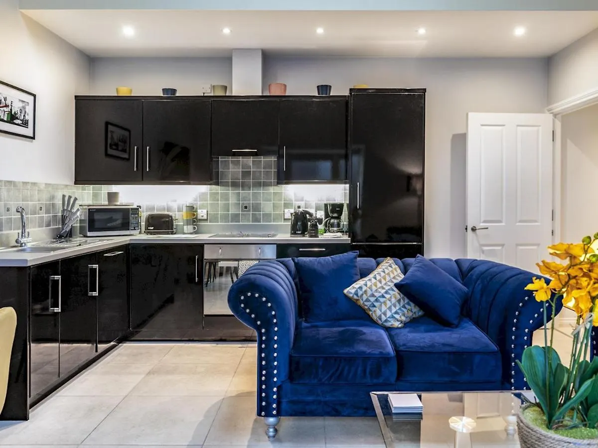 벨파스트 Pass The Keys Luxury Living Cathedral Quarter Cafes Bars 아파트 0*,