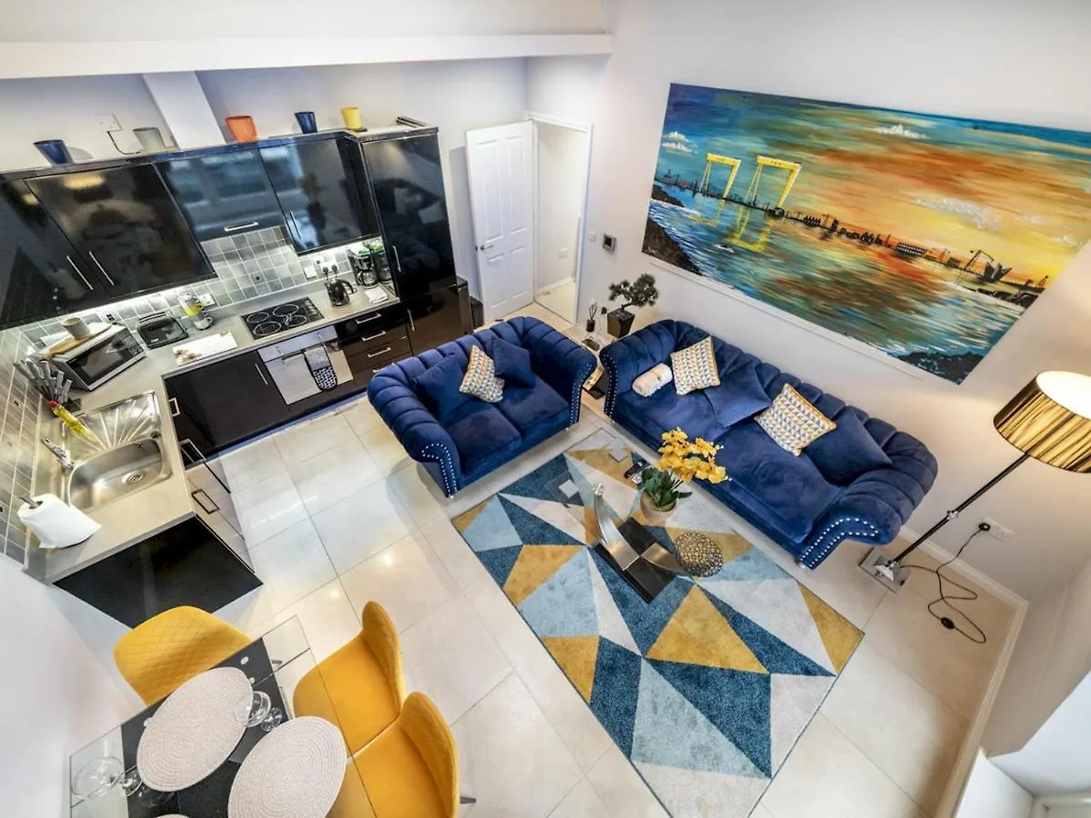 벨파스트 Pass The Keys Luxury Living Cathedral Quarter Cafes Bars 아파트