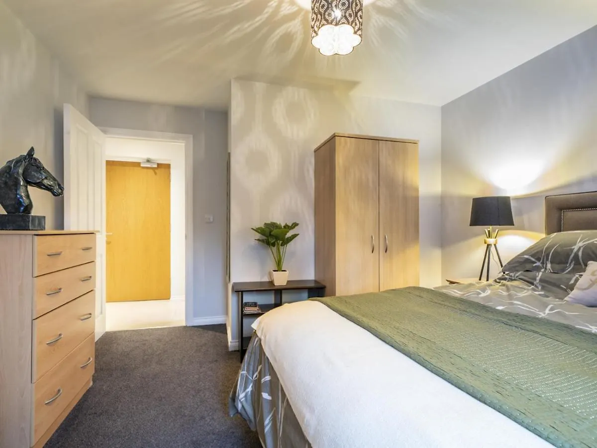 벨파스트 Pass The Keys Luxury Living Cathedral Quarter Cafes Bars 아파트